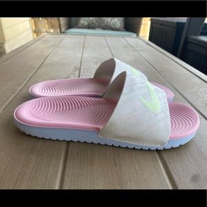 Girls Nike slides